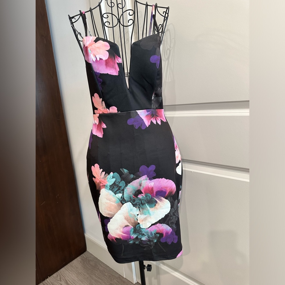 Charlotte Russe Women’s Dress Black Floral Size M